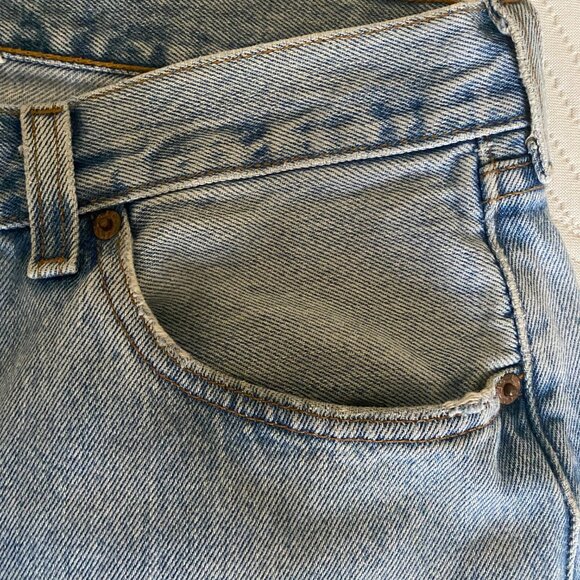 Levi's Men's Light Wash 501 Jeans 36x30 - Picture 12 of 16